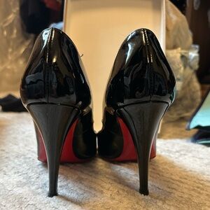 Louboutin Decollette 868 Patent heels